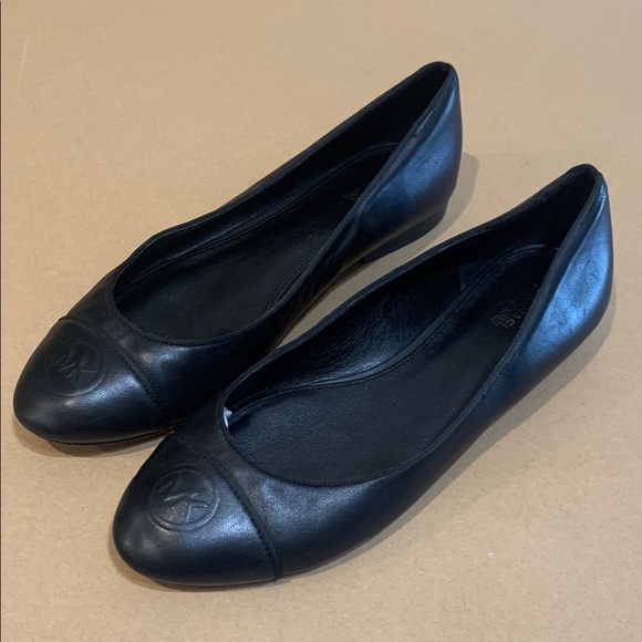Michael Kors Shoes - Michael Kors Black Leather Flats